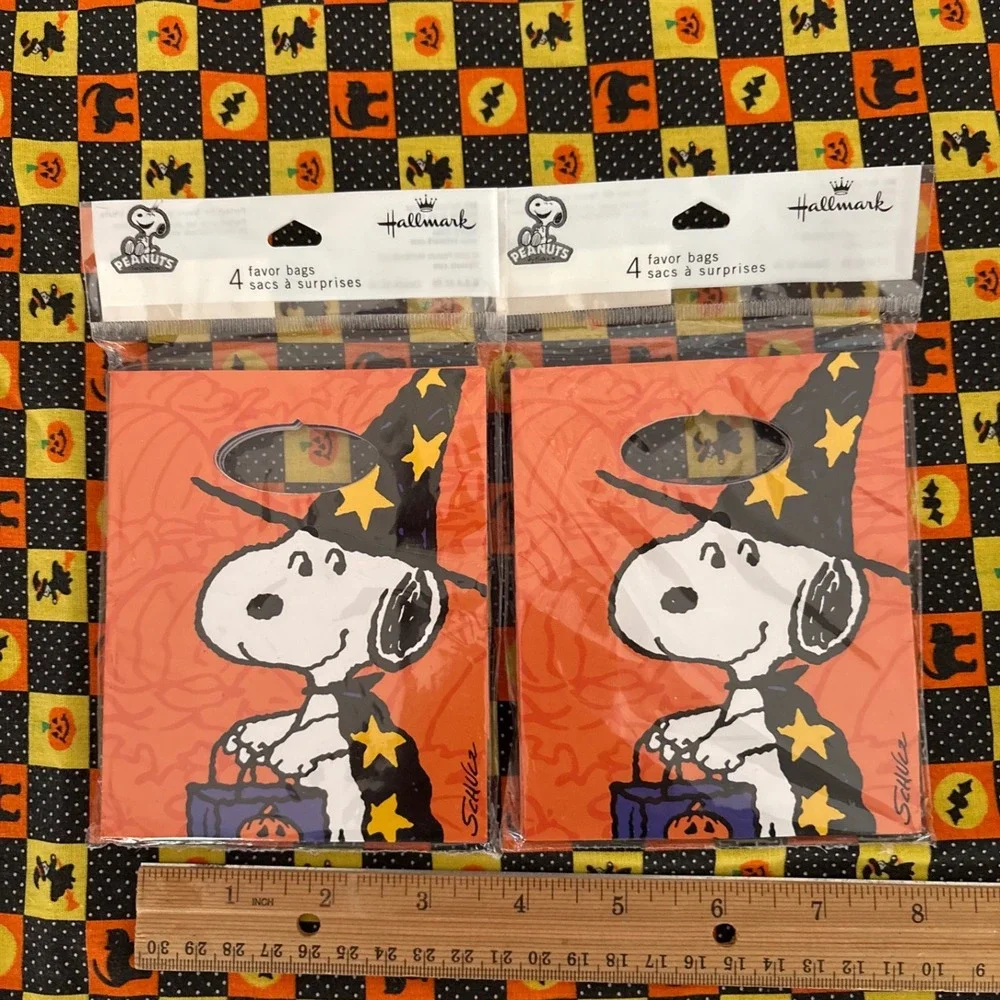 Peanuts Halloween Favor Bags Hallmark Snoopy Witch & Pumpkin (8 total‎ bags)